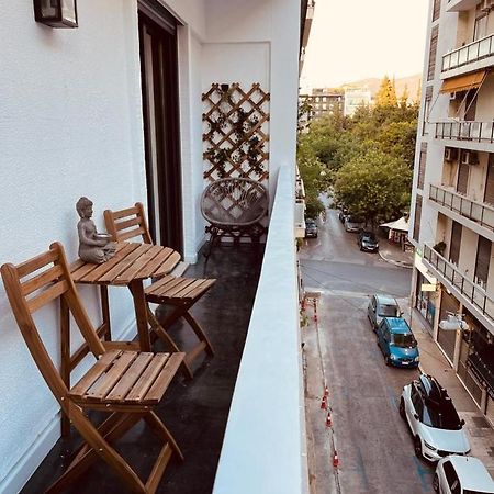 2 Bedroom Apt - Live Like A Local In Kolonaki Atenas Exterior foto