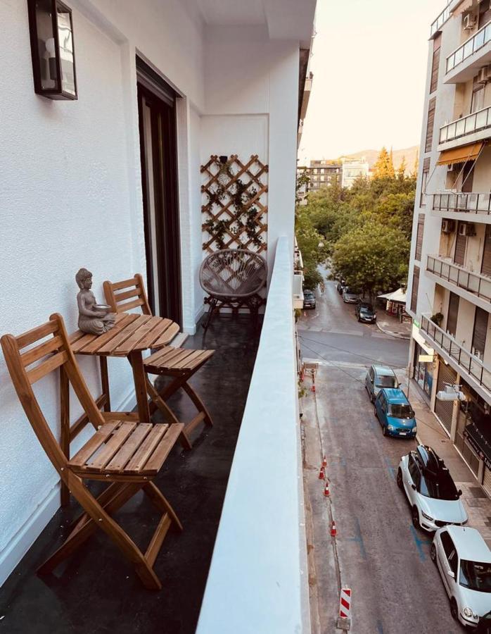 2 Bedroom Apt - Live Like A Local In Kolonaki Atenas Exterior foto